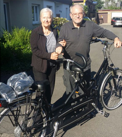
Bei einem MC-Tandem mit Trethilfe sehen Sie Multicycle Facharbeit aus Leidenschaft. Sie erfahren bei jeder Fahrt das besondere Gefühl und die Leichtigkeit, mit dem das E-Bike fährt.