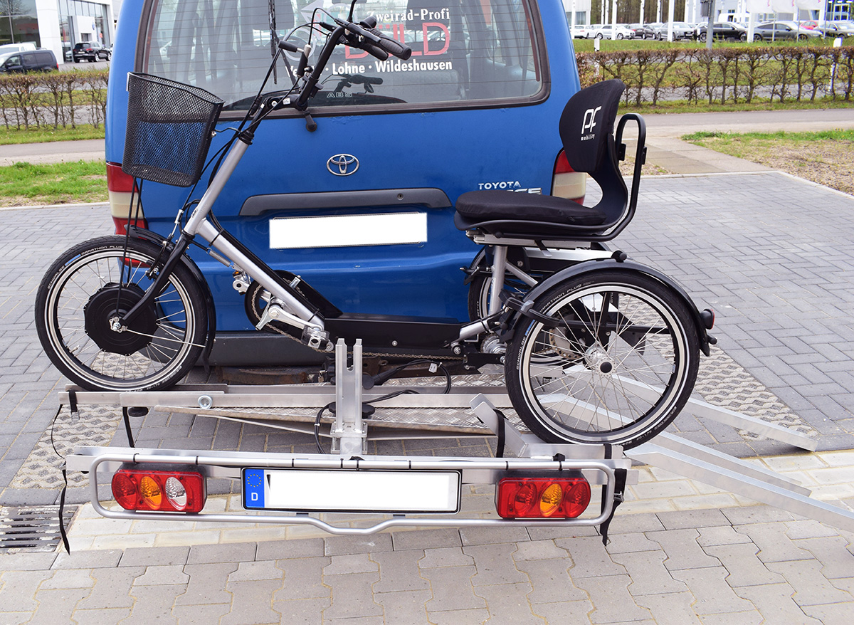 Heckträger aus Leichtmetall für Dreiräder Photo
